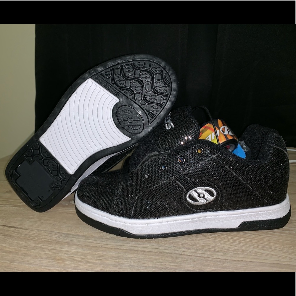 Girls/ women’s black sparkly heelys